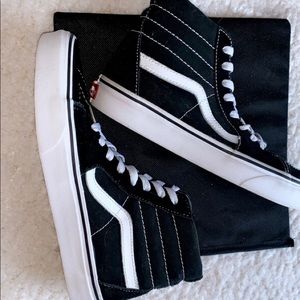 Vans Shoes - Black and White Woman’s 7.5 High Top Vans Vans Shoes - Black and White Woman’s 7.5 High Top Vans